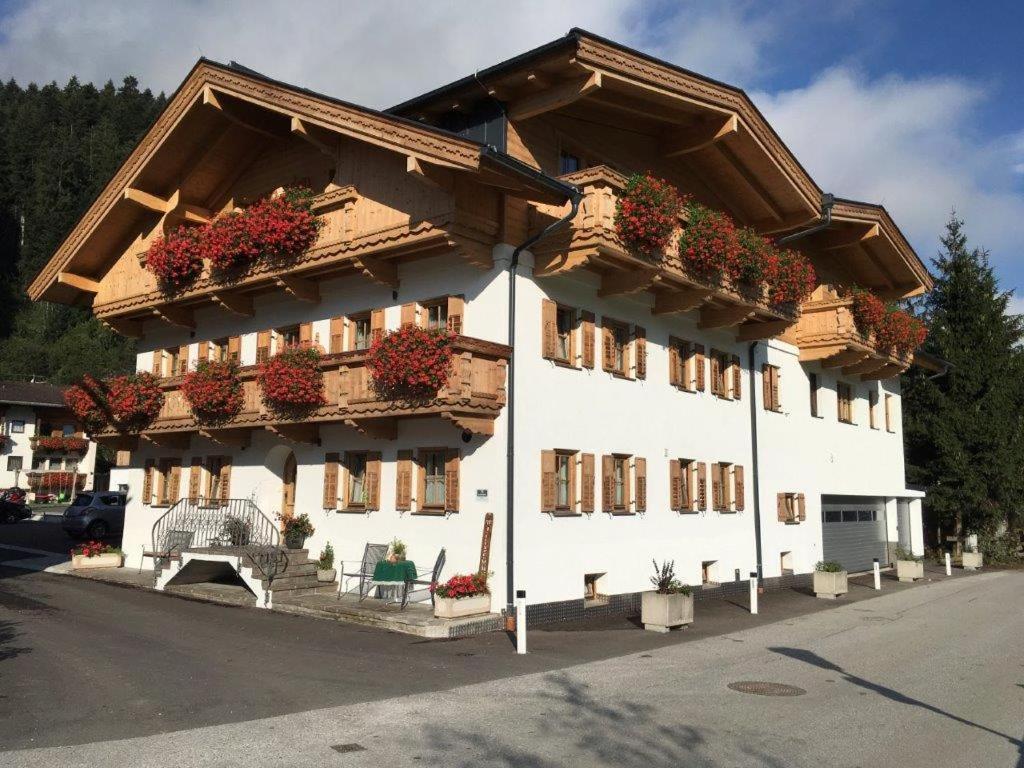Apart Soellbacherhof Fuegen Exterior photo